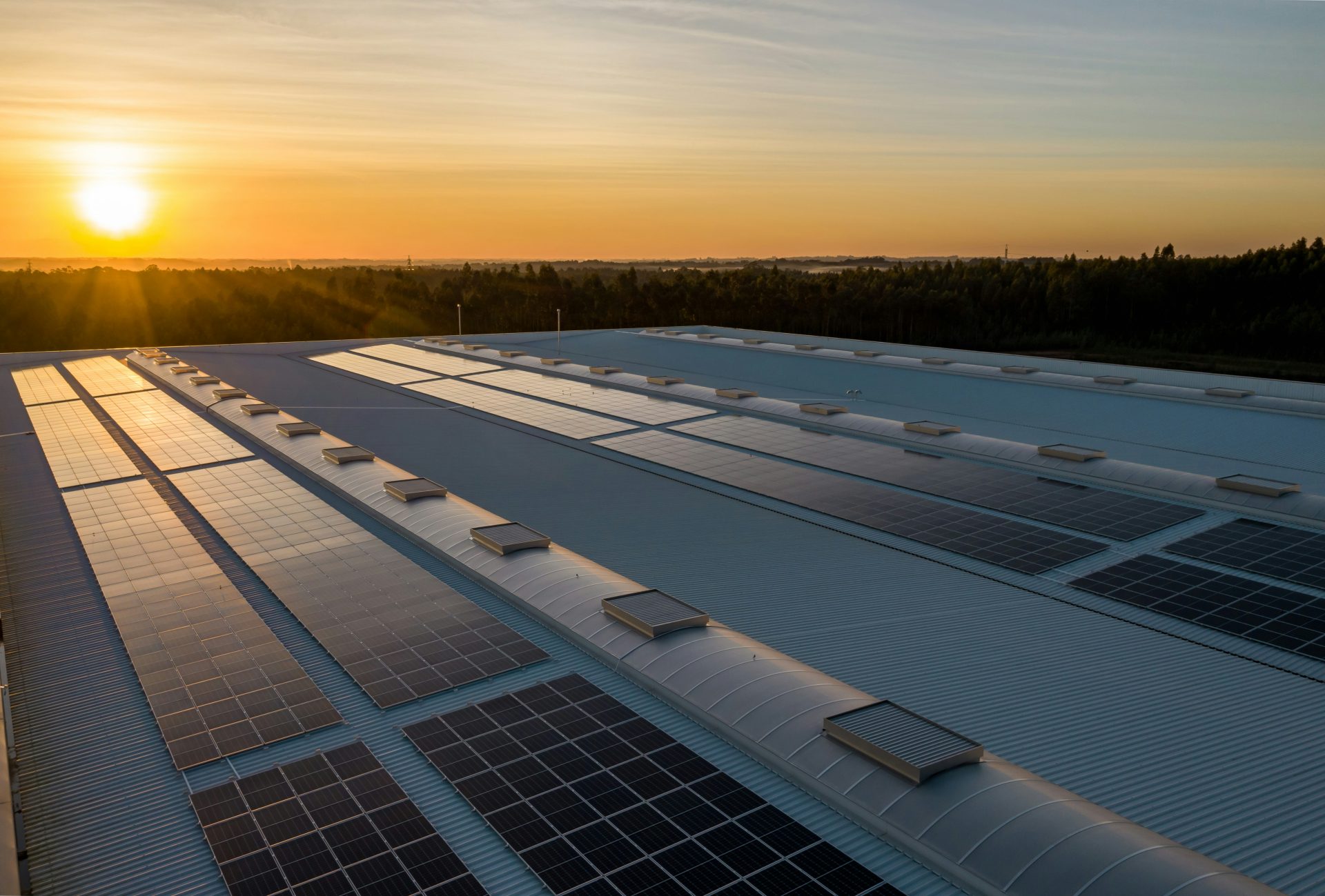 Placas solares sobre tejado