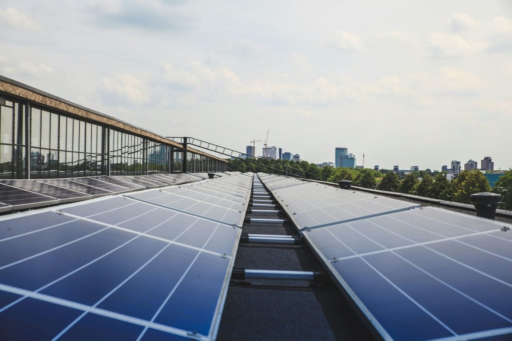 Tejado con placas solares